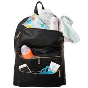 Trendy diaper bag!!